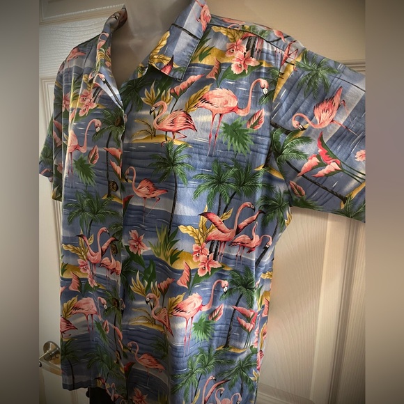 Benny’s Hawaiian shirt - Picture 3 of 8